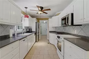 4035 Spanish Oak Dr, Fayetteville, NC 28306 - Photo 17