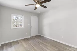 1122 Morgan St, Fayetteville, NC 28305 - Photo 3