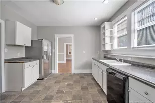 1101 Branson St, Fayetteville, NC 28305 - Photo 11