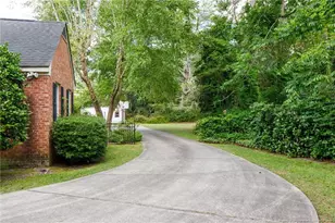 209 W Prospect Ave, Raeford, NC 28376 - Photo 33