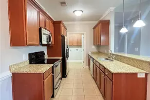411 Gallery Dr, Spring Lake, NC 28390 - Photo 5