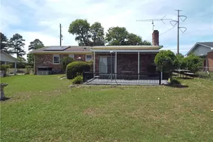 1909 Ashton Rd, Fayetteville, NC 28304 - Photo 3
