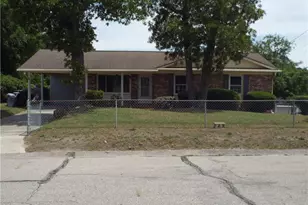 1909 Ashton Rd, Fayetteville, NC 28304 - Photo 3