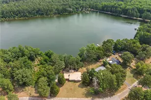 113 Lakeview Dr, Red Springs, NC 28377 - Photo 7