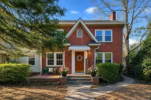 207 Hillcrest Ave, Fayetteville, NC 28305 - Photo 1