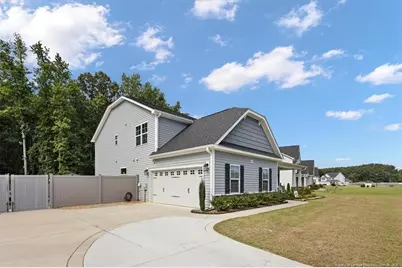 6932 Running Fox Road, Hope Mills, NC 28348 - Photo 5