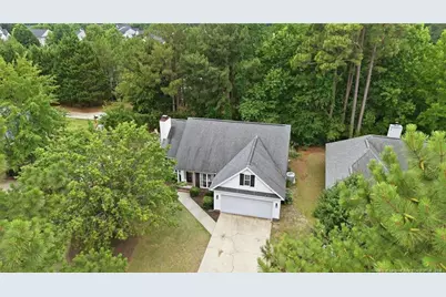 156 Kensington Way, Aberdeen, NC 28315 - Photo 3