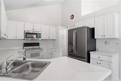 156 Kensington Way, Aberdeen, NC 28315 - Photo 15