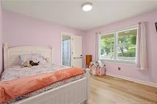 2204 Dunbar Dr, Sanford, NC 27332 - Photo 9