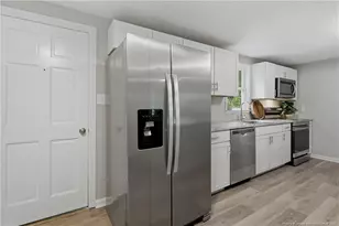 956 Middle Rd, Fayetteville, NC 28312 - Photo 9