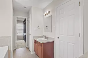 549 Bellgrove Dr, Hope Mills, NC 28348 - Photo 9