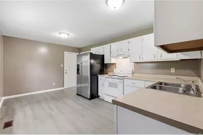 6514 Cissna Drive, Fayetteville, NC 28303 - Photo 9