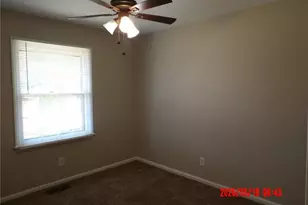 508 Farmview Dr, Fayetteville, NC 28311 - Photo 9