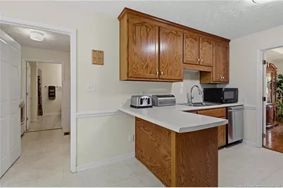 6016 Woodspring Drive, Hope Mills, NC 28348 - Photo 17