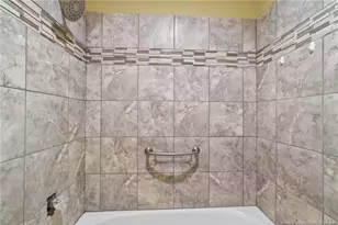 3611 Thorndike Dr, Fayetteville, NC 28311 - Photo 11