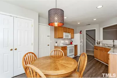 109 Chilmark Ridge Drive, Holly Springs, NC 27540 - Photo 9
