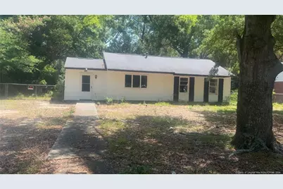 1122 S Pine Street, Laurinburg, NC 28352 - Photo 1
