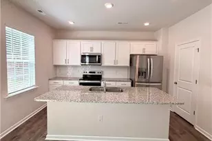 305 Robert Pl, Carthage, NC 28327 - Photo 7