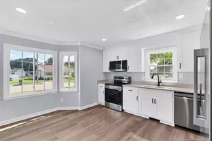 1301 E 10th St, Lumberton, NC 28358 - Photo 15