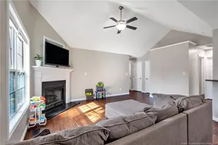 4114 Batesburg Dr, Hope Mills, NC 28348 - Photo 5