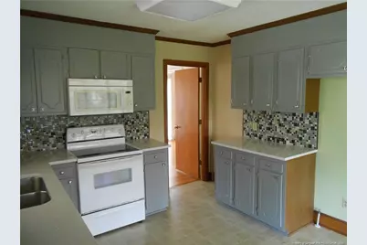 305 W 32 Street, Lumberton, NC 28358 - Photo 13