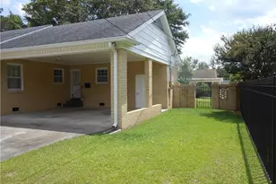 305 W 32nd St, Lumberton, NC 28358 - Photo 3