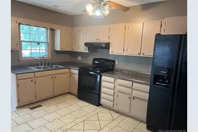 1007 Lisa Circle, Spring Lake, NC 28390 - Photo 7