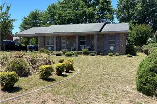 1007 Lisa Cir, Spring Lake, NC 28390 - Photo 17