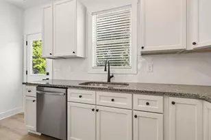 1019 E Harnett St, Dunn, NC 28334 - Photo 11