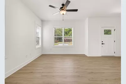 1019 E Harnett Street, Dunn, NC 28334 - Photo 7