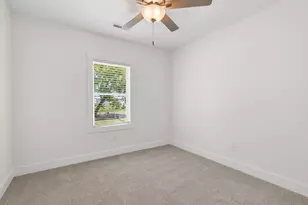 1021 E Harnett St, Dunn, NC 28334 - Photo 21