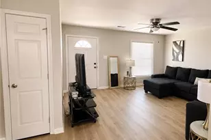 606 Glensford Dr, Fayetteville, NC 28314 - Photo 3