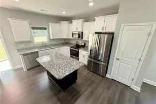 580 Hayes Rd, Spring Lake, NC 28390 - Photo 5