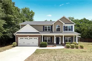2438 Market Hill Dr, Fayetteville, NC 28306 - Photo 1