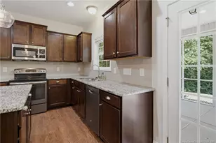 2438 Market Hill Dr, Fayetteville, NC 28306 - Photo 17