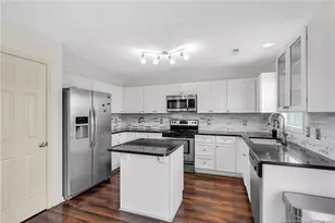 1206 Snowy Egret Dr, Fayetteville, NC 28306 - Photo 15
