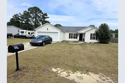 124 Old English Lane, Spring Lake, NC 28390 - Photo 1