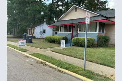 120 W Elwood Avenue, Raeford, NC 28376 - Photo 1