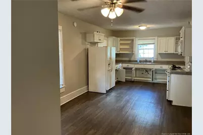 120 W Elwood Avenue, Raeford, NC 28376 - Photo 3