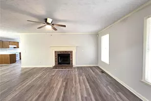 6900 St Julian Way, Fayetteville, NC 28314 - Photo 5