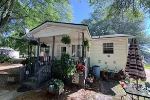 816 Commerce St, Fayetteville, NC 28305 - Photo 1