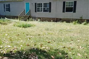 1329 McArthur Rd Rd, Maxton, NC 28364 - Photo 1