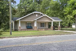 191 W Third St, Parkton, NC 28371 - Photo 3