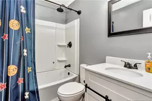 246 Robin Rd, Lumberton, NC 28358 - Photo 25