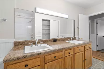 344 S 4th Street, Saint Pauls, NC 28384 - Photo 17