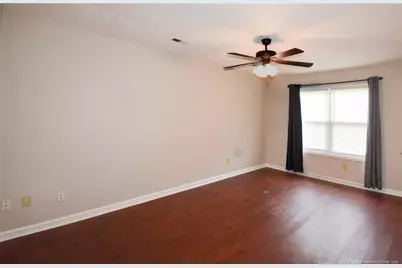 5935 Bloomsbury Drive, Fayetteville, NC 28306 - Photo 9