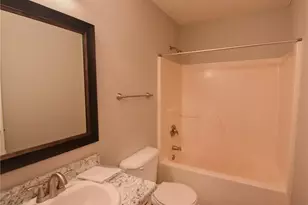 5935 Bloomsbury Dr, Fayetteville, NC 28306 - Photo 11