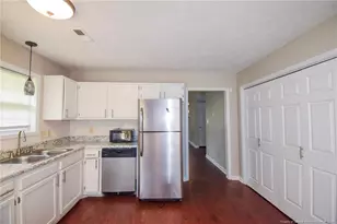 5935 Bloomsbury Dr, Fayetteville, NC 28306 - Photo 5