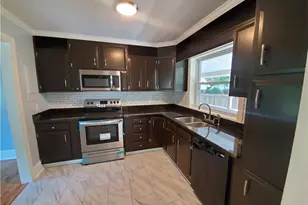 1015 Brook St, Fayetteville, NC 28305 - Photo 9