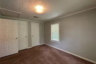 21621 Old Maxton Rd, Maxton, NC 28364 - Photo 31